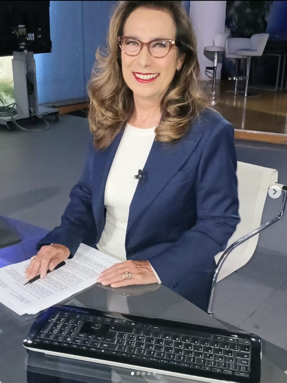Completo Sartoria Trinchese in studio televisivo